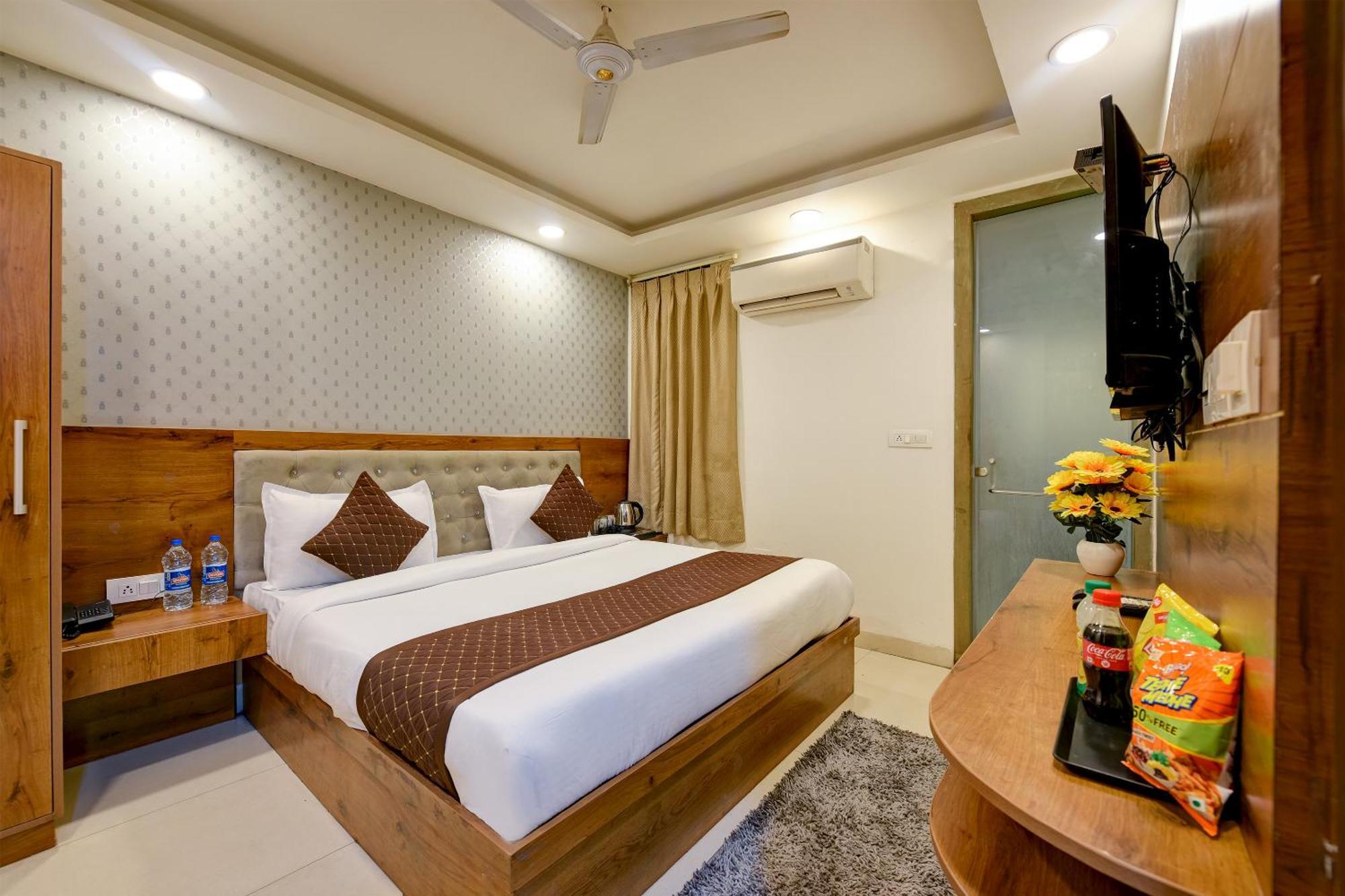 Glory Inn Near Delhi International Airport New Delhi Exterior photo